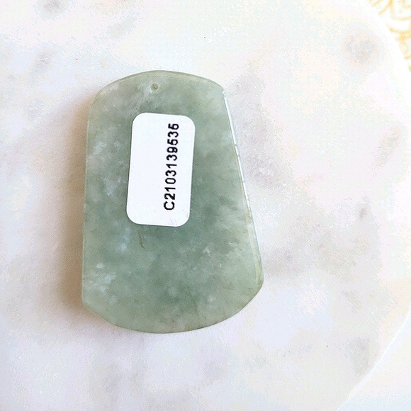 Natural Jade Jadeite Hand carved Dragon Pendant *NWT* - Picture 3 of 4